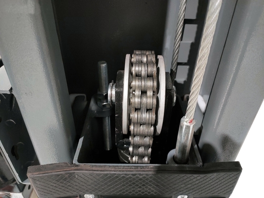 低天井4.0T ダブルシリンダー 水力リフト 限られたスペースのための2本のポスト設計