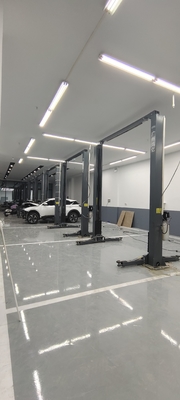 4000kg リフティング容量 プロの自動車修理用の 2台のポストカーリフティングマシン